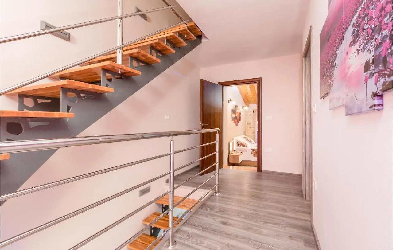 Gorgeous Home In Pula With Outdoor Swimming Pool