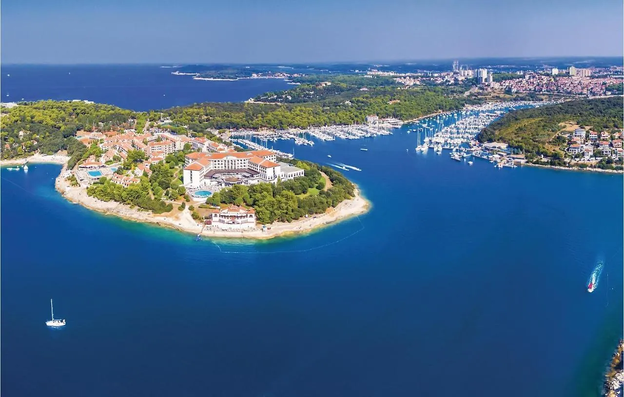 Gorgeous Home In Pula With Outdoor Swimming Pool